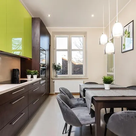 Spacious Apartment Around The Food Market - 5' To The Market Square - By Upstairs Krakow Exterior photo