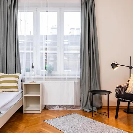 Spacious Apartment Around The Food Market - 5' To The Market Square - By Upstairs Krakow Exterior photo