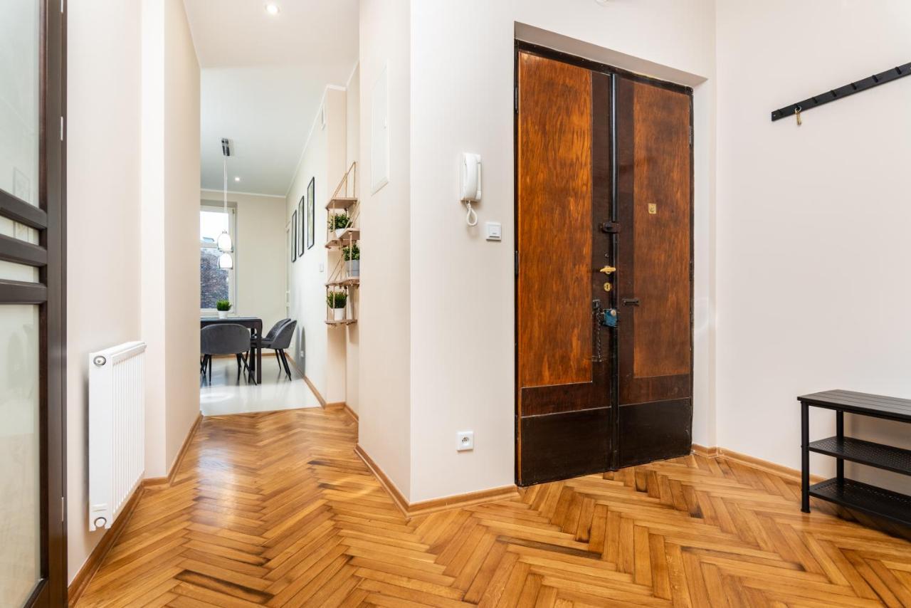 Spacious Around The Food Market - 5' To The Market Square - By Upstairs * Krasków