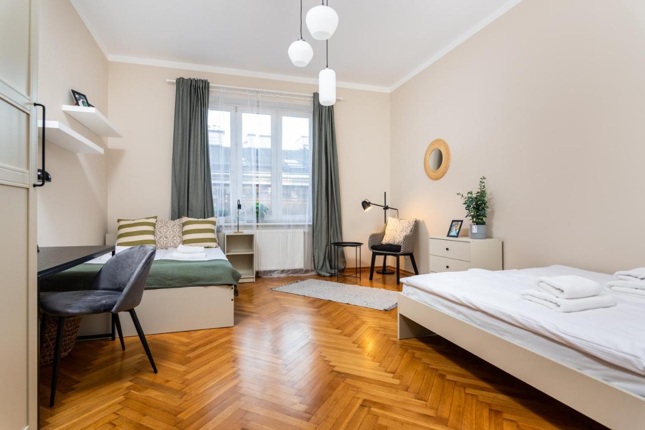Leilighet Spacious Around The Food Market - 5' To The Market Square - By Upstairs Krasków